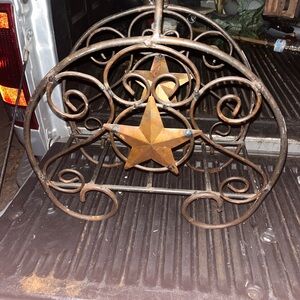 Rustic Star Metal Wine Rack